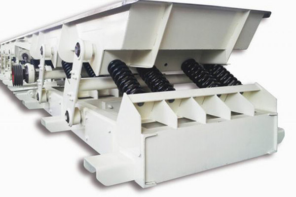 連桿振動輸送機（完全平衡式連桿振動輸送機、彈性連桿式振動輸送機）的優勢特征